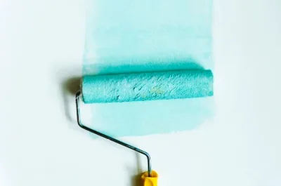 Peinture intérieure à Ozan — murs, plafonds et boiseries